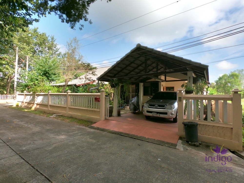 Very peaceful and quiet! Lovely 3 bedroom single storey home with a lovely and shady courtyard. Doi Saket, Chiang Mai.