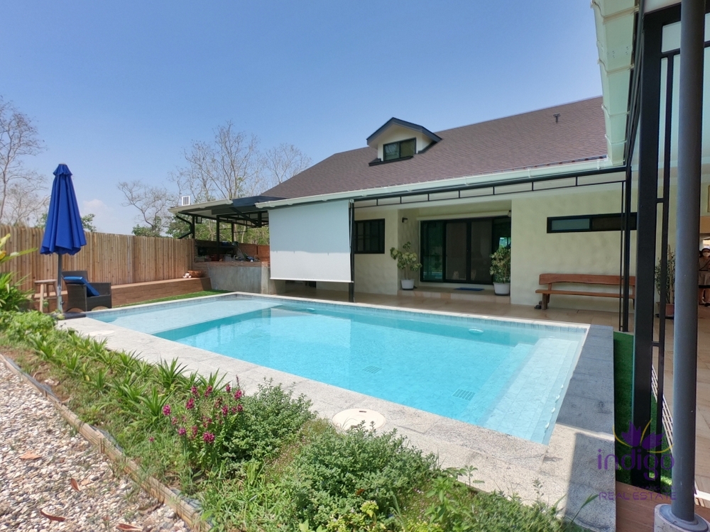 Beautiful 3 bedroom pool villa for sale in Moo Baan Tanawan, Nongchom, Chiang Mai. Near Meechok Plaza.