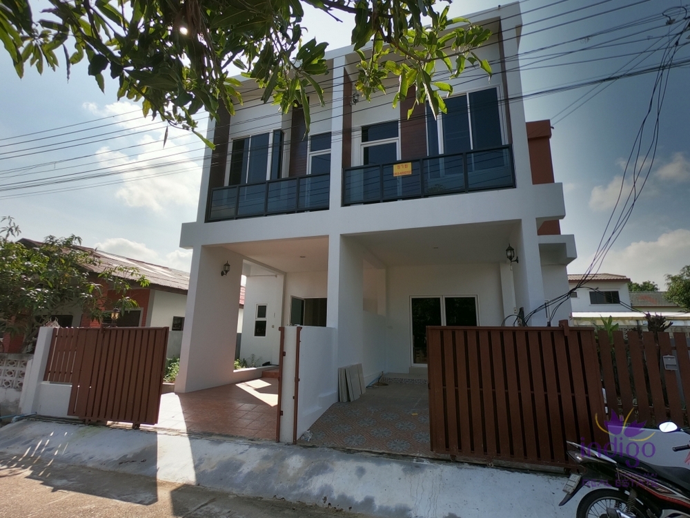 Townhouse For Sale - Mueang Chiang Mai