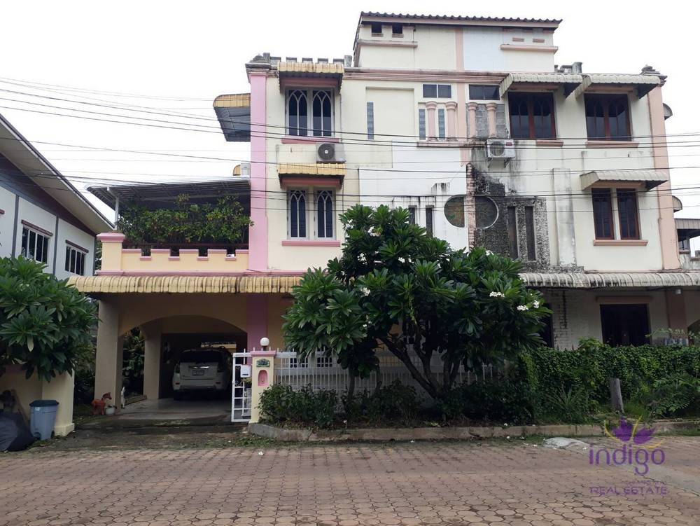 House for rent 3 bedroom with furnished at Moobaan Faham Village, Muang ,Chiang Mai
