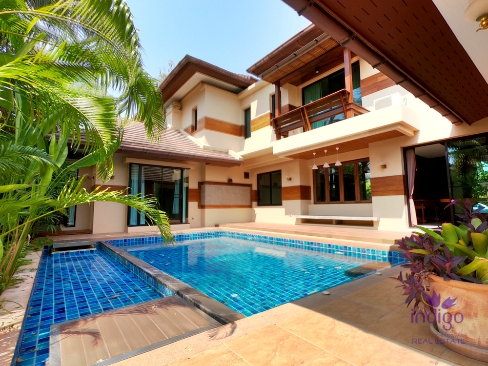 Beautiful 6 bedroom pool villa sale in Moo Baan Rim Nam near Meechok Plaza, Sanphiseur, Muang, Chiang Mai.