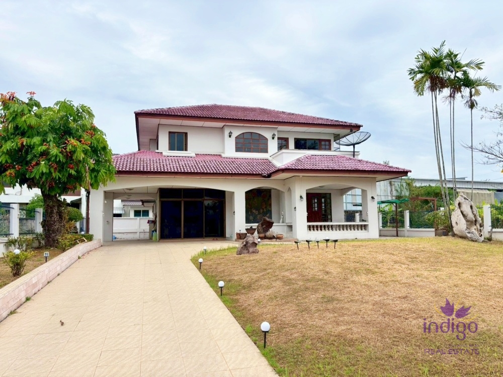 Spacious Family Home 3 bedroom for rent with Large Garden @ Thanawan Village, San Sai/San Phi Suea, Chiagn Mai.