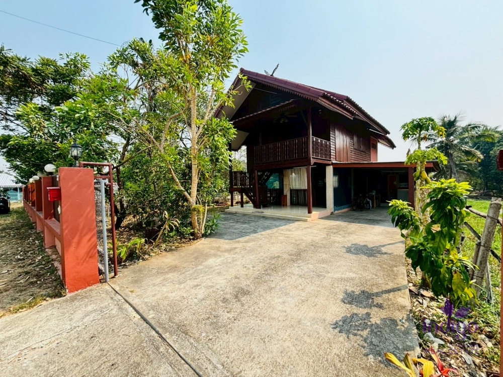 Charming 2-Story Wooden House in a Lush Garden Mae Rim, Chiang Mai Peaceful Living Fully Furnished Near Don Kaeo Underpass