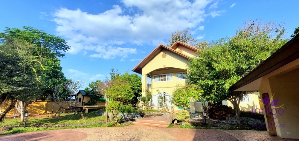 Ched Yod-Nimman 4-Bedroom Family Doi Suthep View Garden Villa ,Immersed in nature, yet convenient for every lifestyle. Suitable for families , Muang Chiabng Mai
