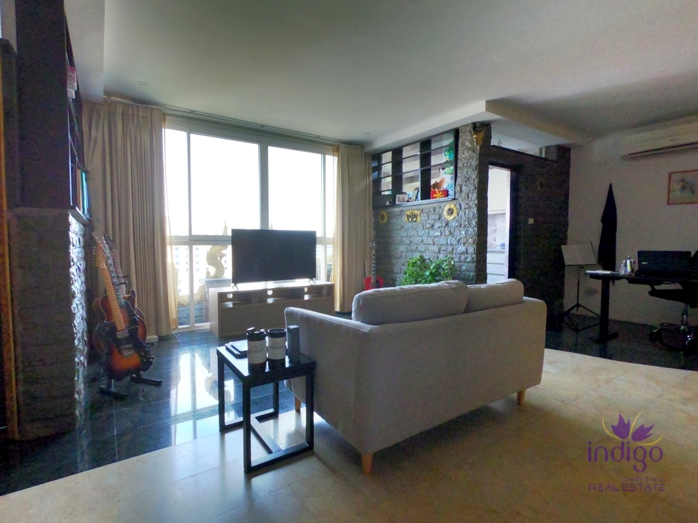 Wonderful 2 bedroom condo for sale in a quiet location close to Nimman and the Old City at Sritana condo2 Muang ,Chiang Mai.