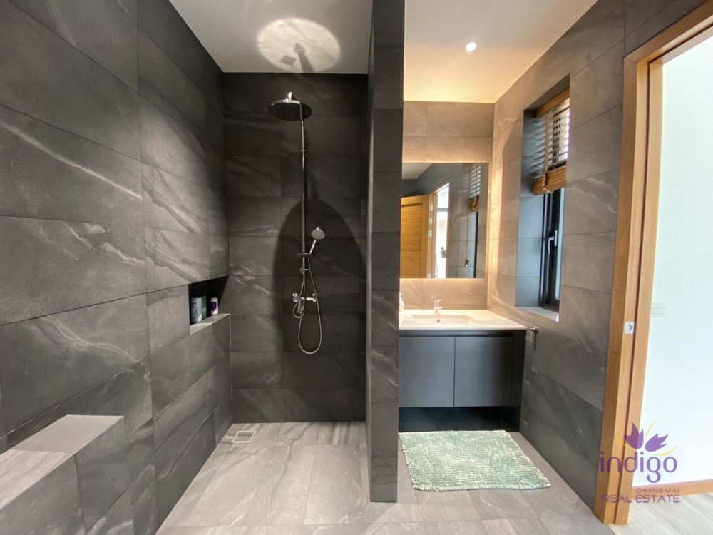 NEW Modern House for sale 4 bedroom ,land size 1 Rai 50 sqw, near Grand